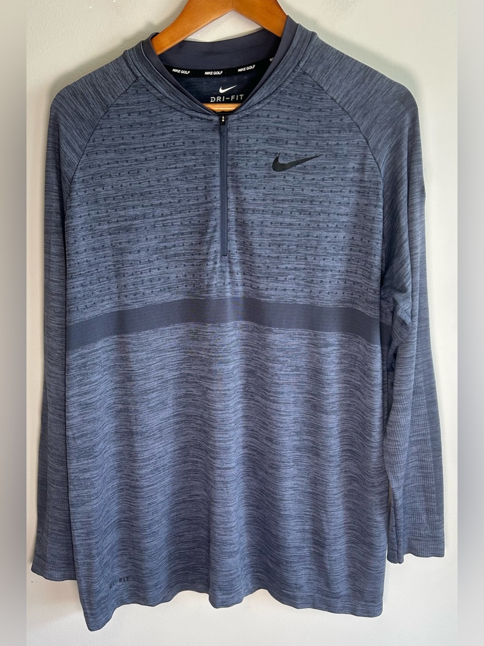 Nike Golf Men’s Half Zip Pullover Size L Dry Seamless Breathable Light Weight